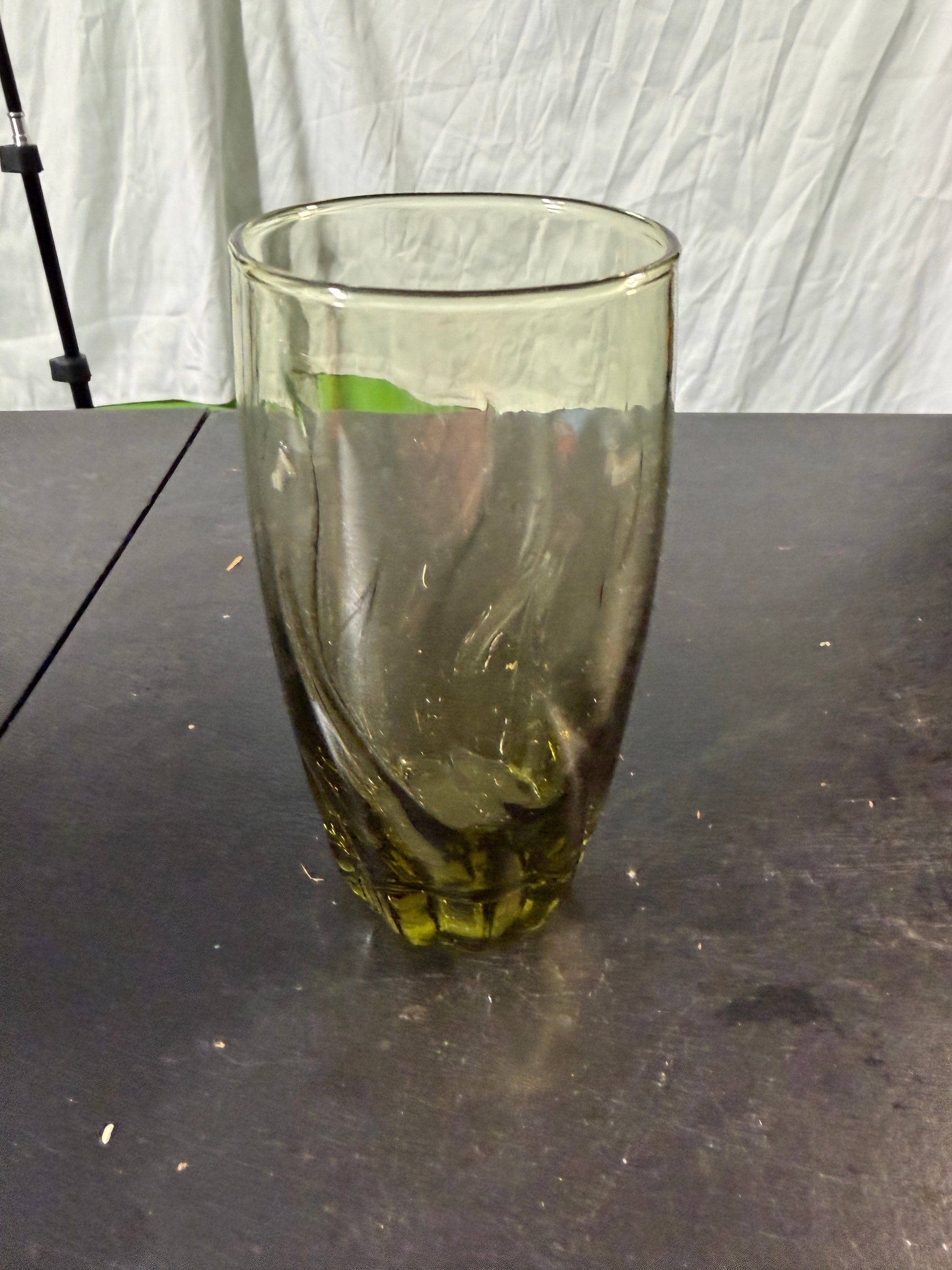 Vintage Green Glass Tumbler 6 Inches Tall - photo 2