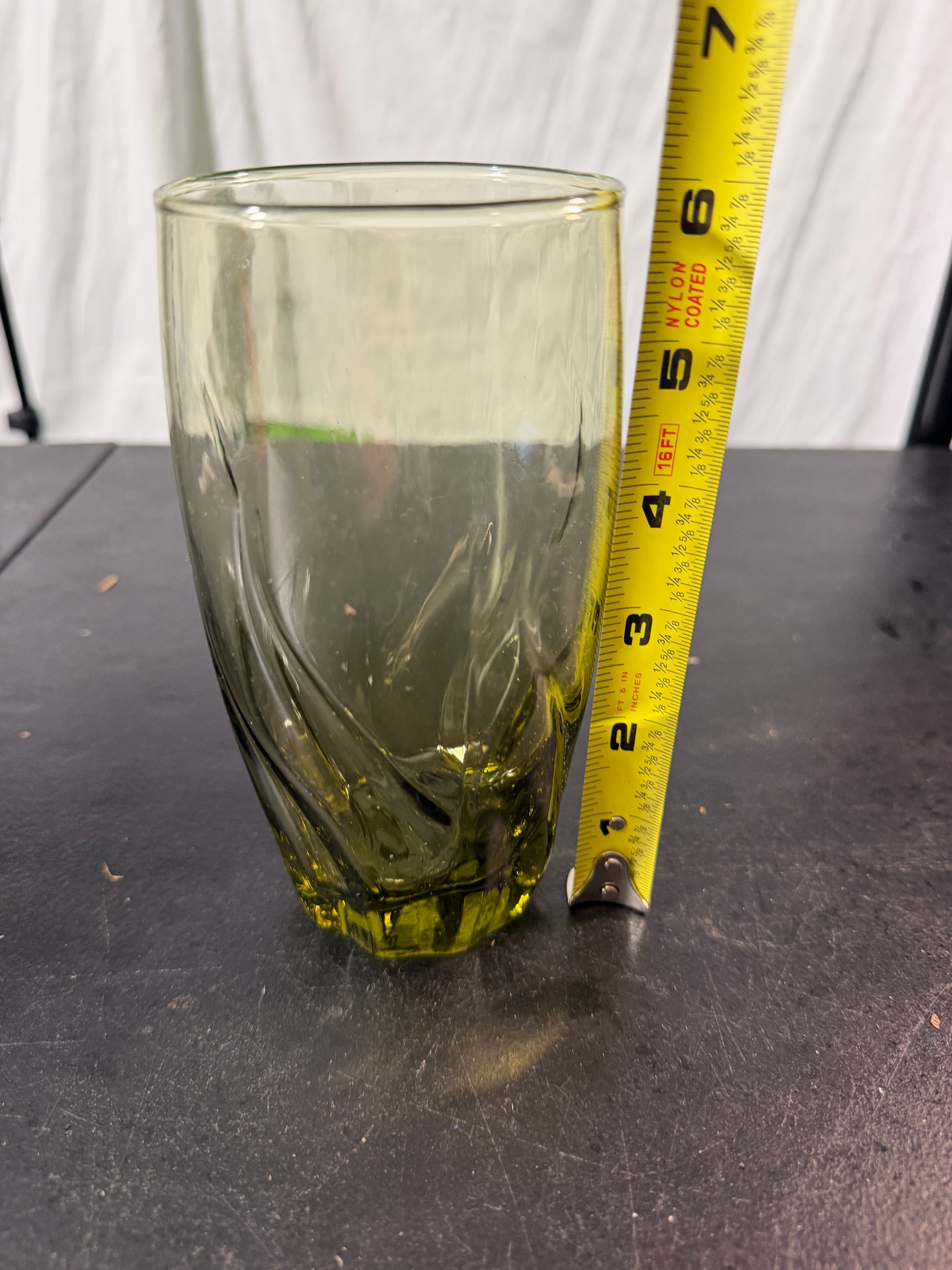 Vintage Green Glass Tumbler 6 Inches Tall - photo 5