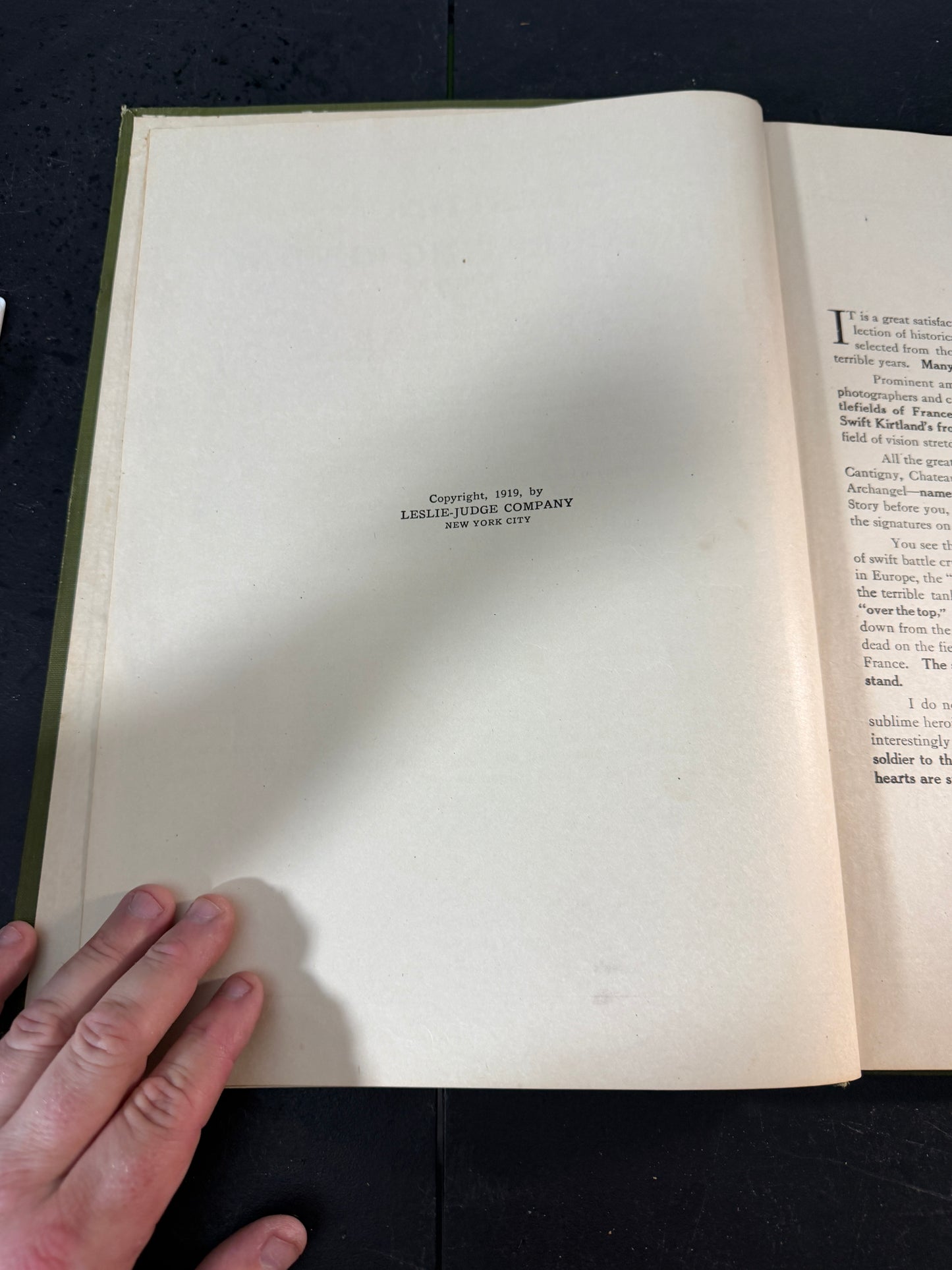 Leslie's Photographic Review of the Great War Hardcover - photo 5