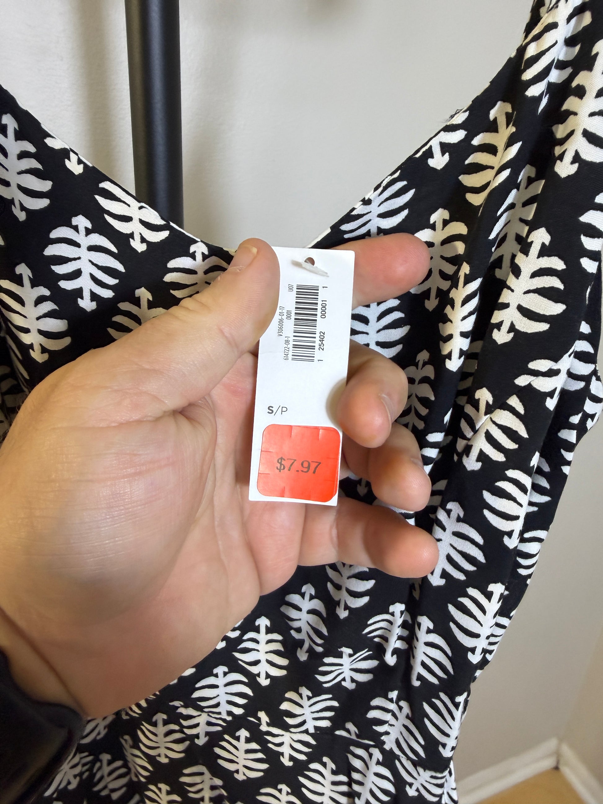 Old Navy Women's Small Black White Leaf Print Dress - photo 2