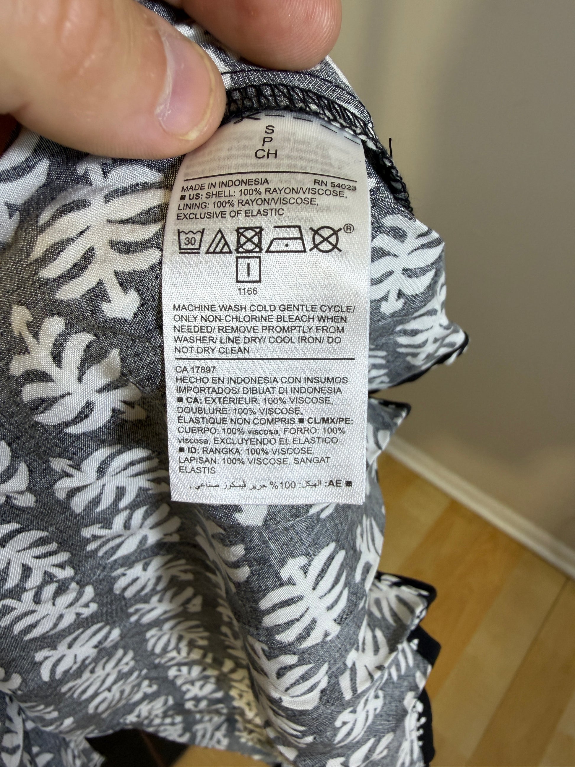 Old Navy Women's Small Black White Leaf Print Dress - photo 4