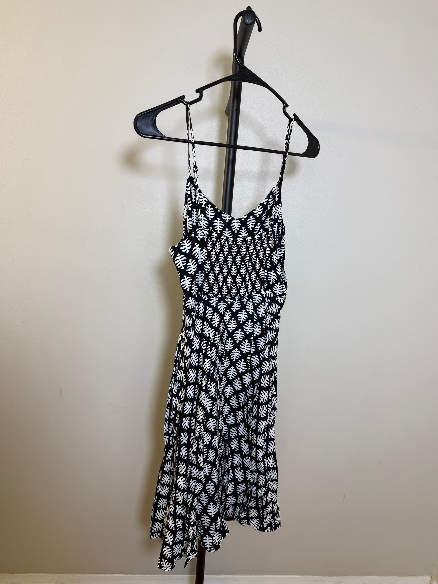 Old Navy Women's Small Black White Leaf Print Dress - photo 5