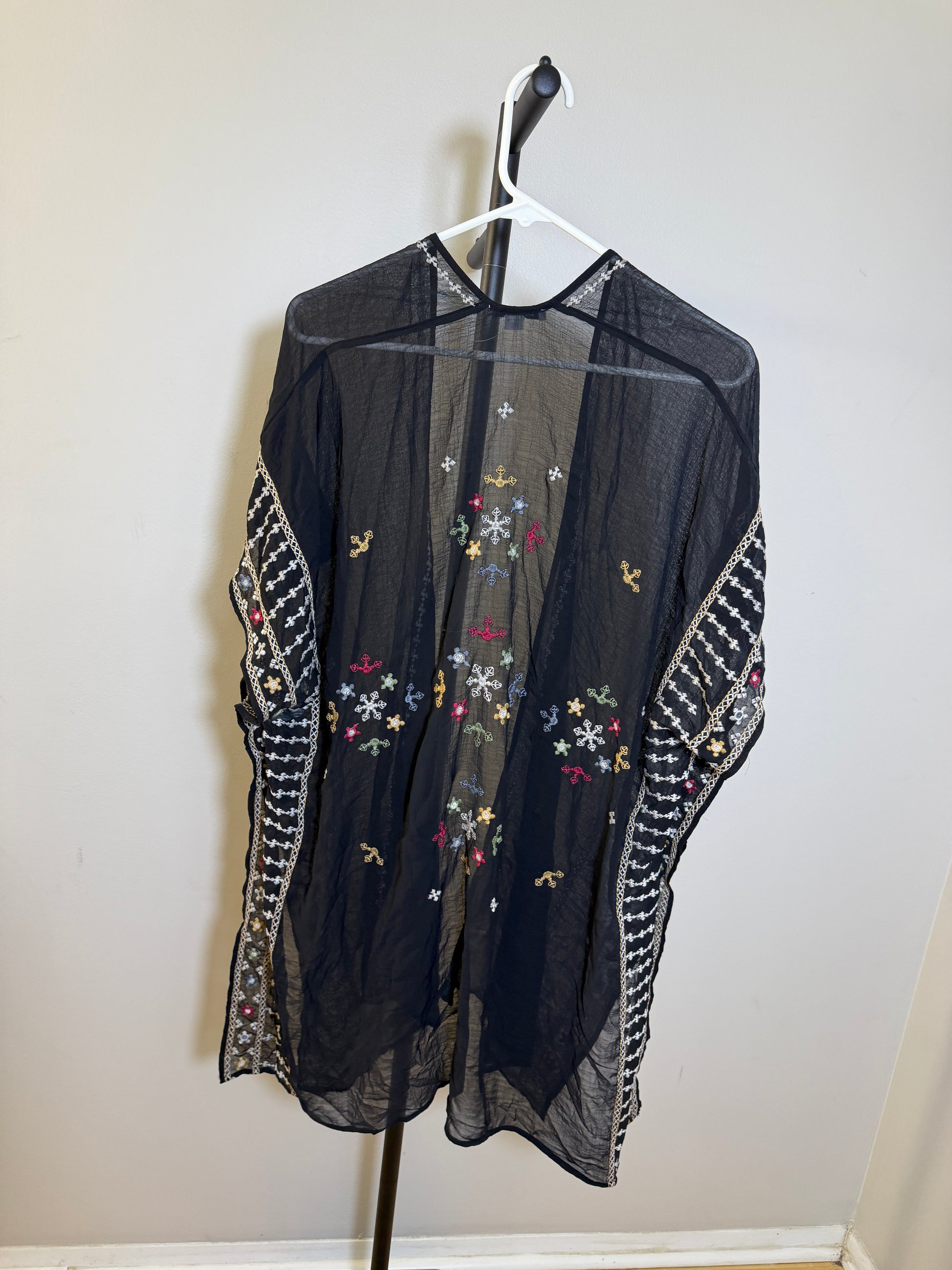 American Eagle Outfitters Black Embroidered Kimono XS/S - photo 5