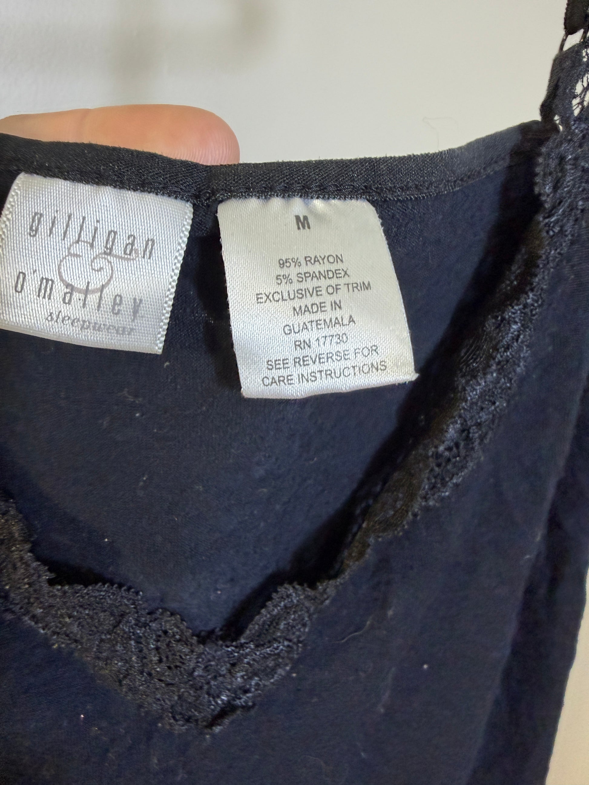 Gilligan & O'Malley Women's M Black Camisole - photo 2