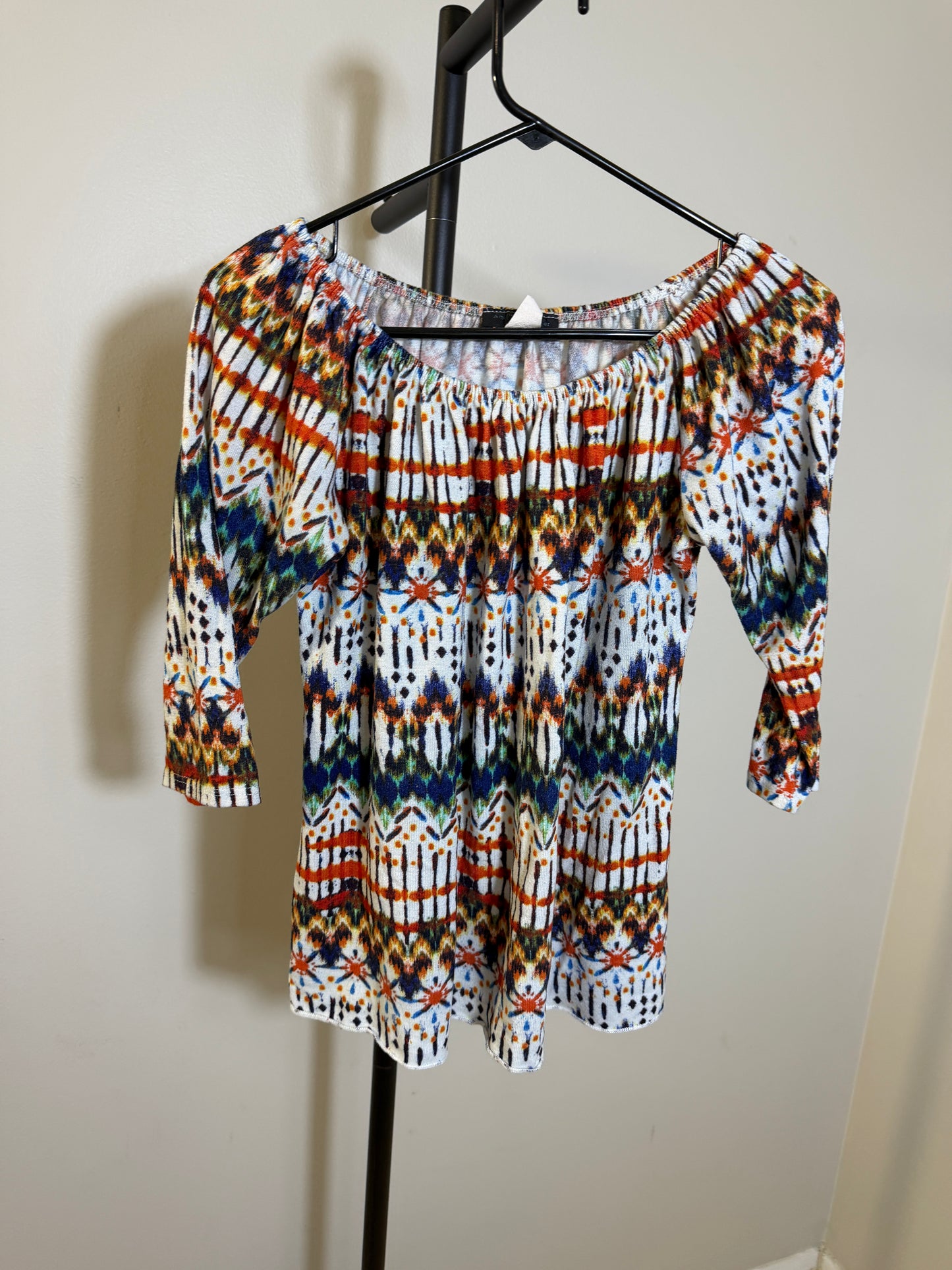 American City Women's L Off-Shoulder Top