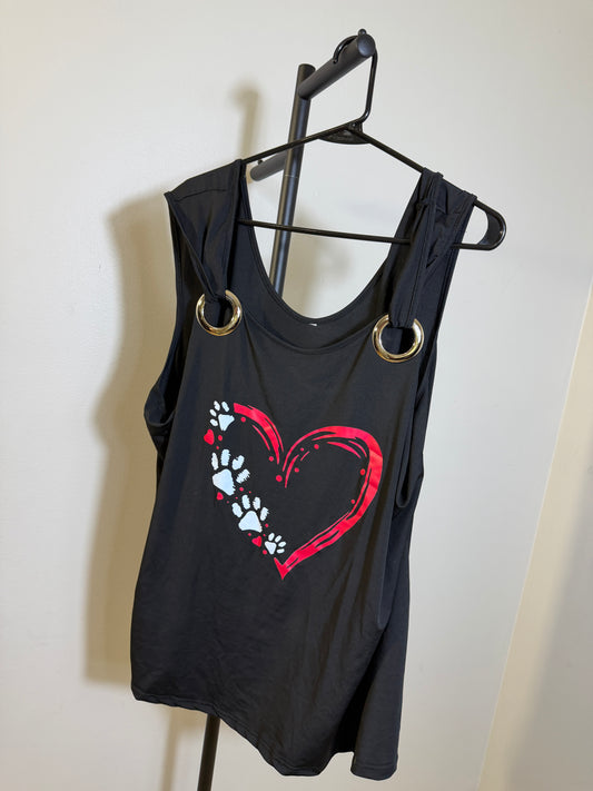 Black Tank Top 5XL with Heart Design