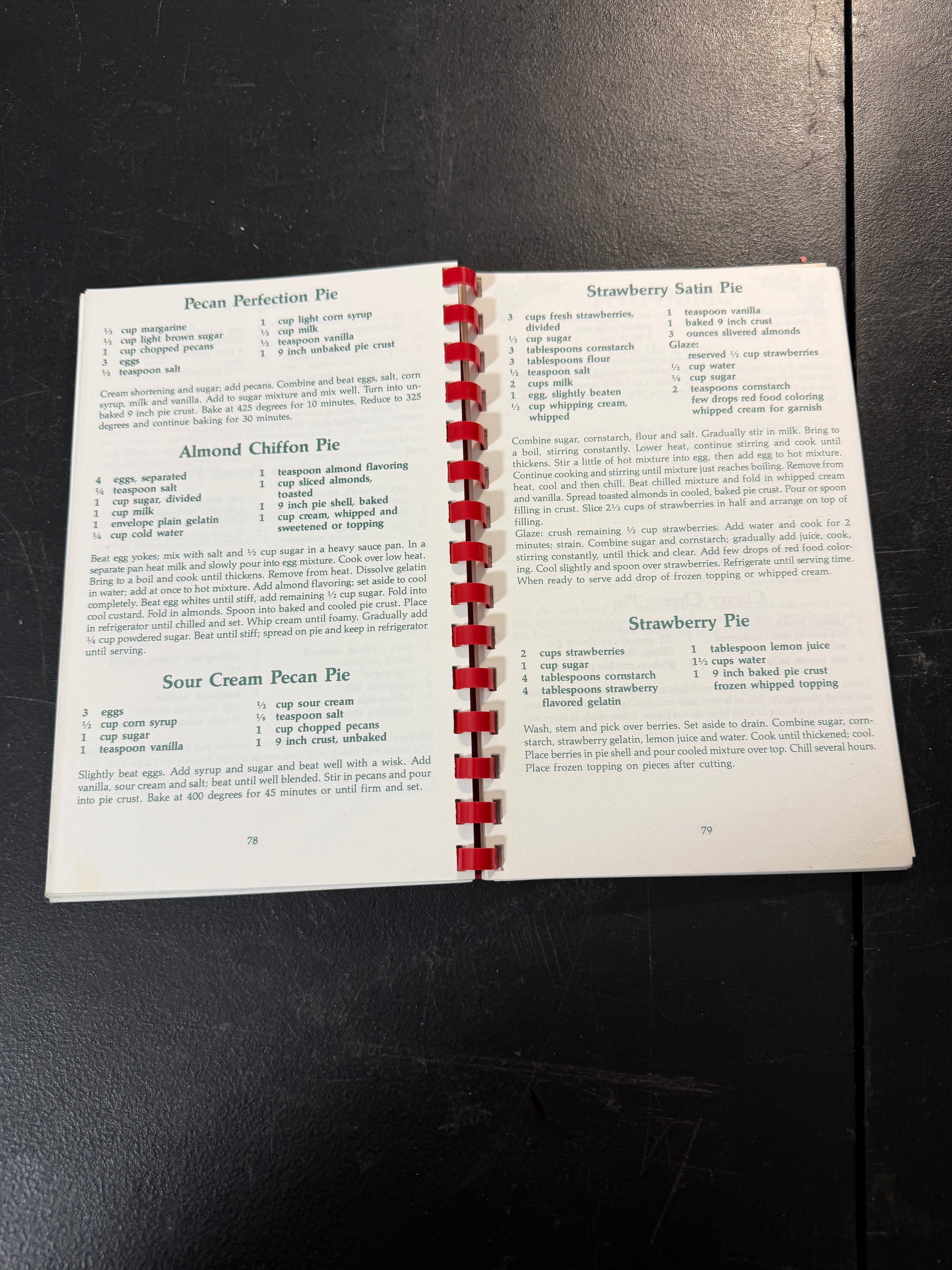 Dot Gibson Holiday Favorites First Printing 1991 Cookbook - photo 7