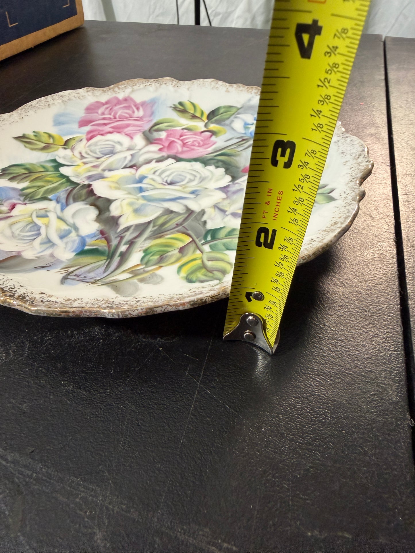 Decorative Floral Plate Signed J. Mace - photo 5