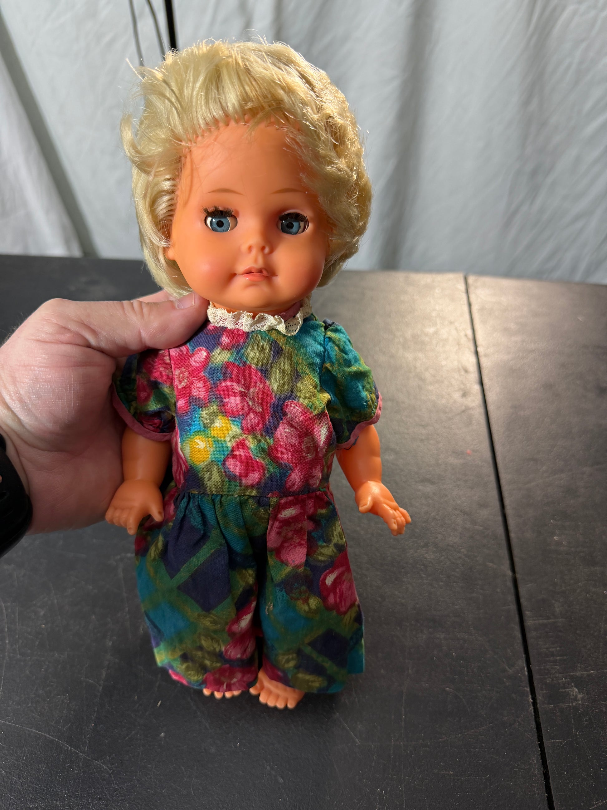 Vintage Doll with Floral Dress - photo 4