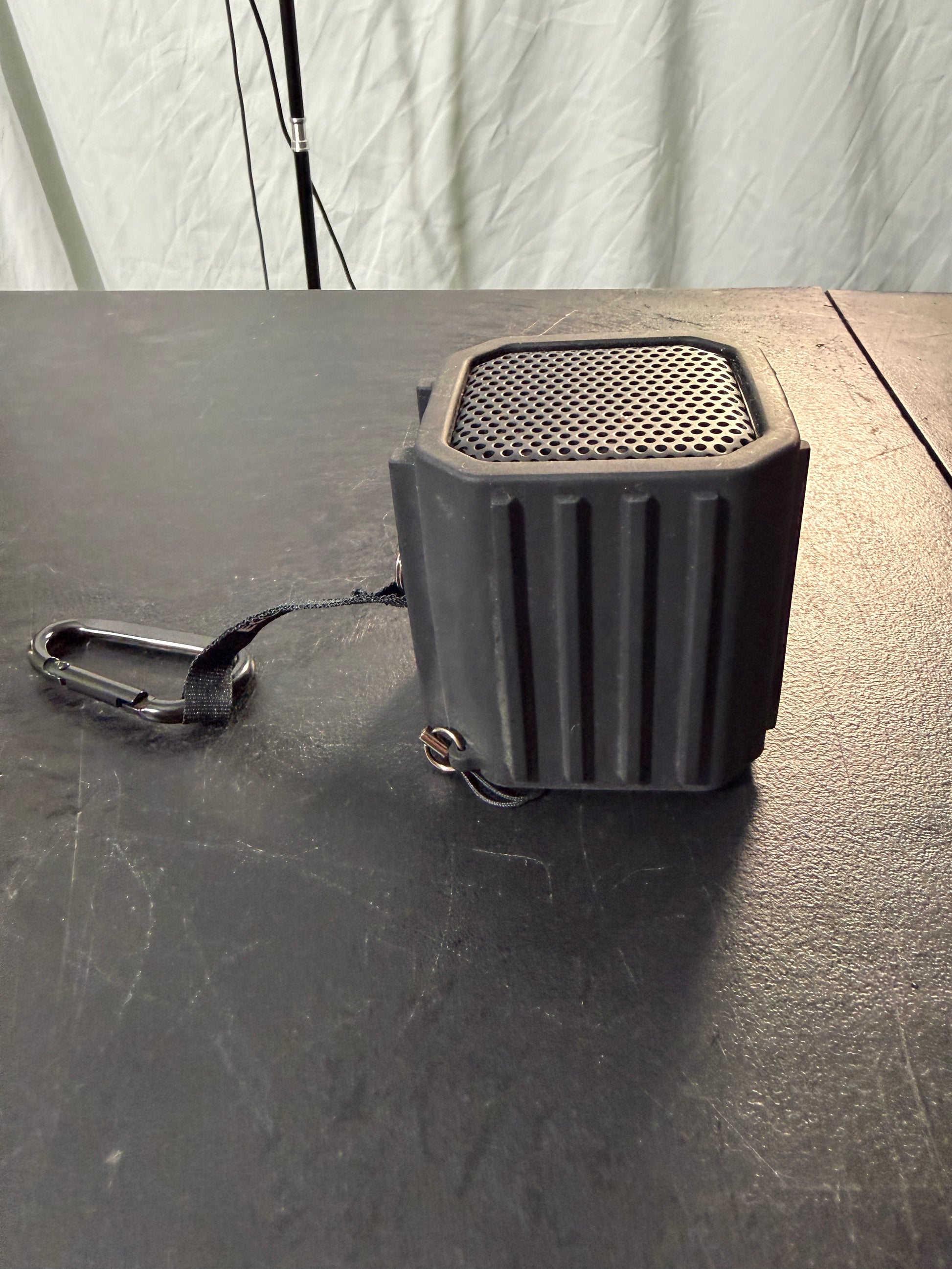 Ecoxgear GDI-EXBL100 Waterproof Bluetooth Speaker