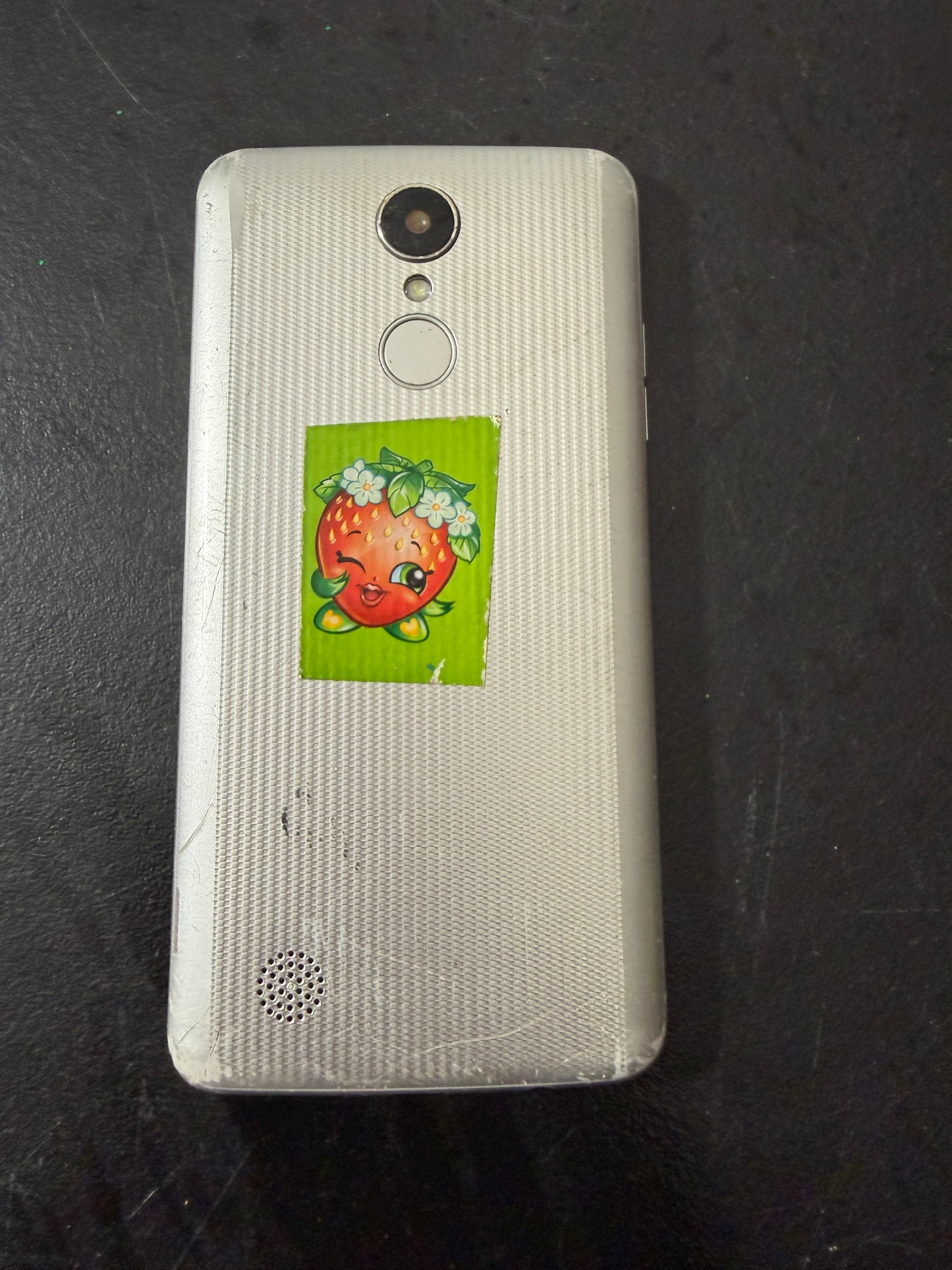 LG K7 MS330 - 8GB - White Android Smartphone - For Parts - MDP-00478