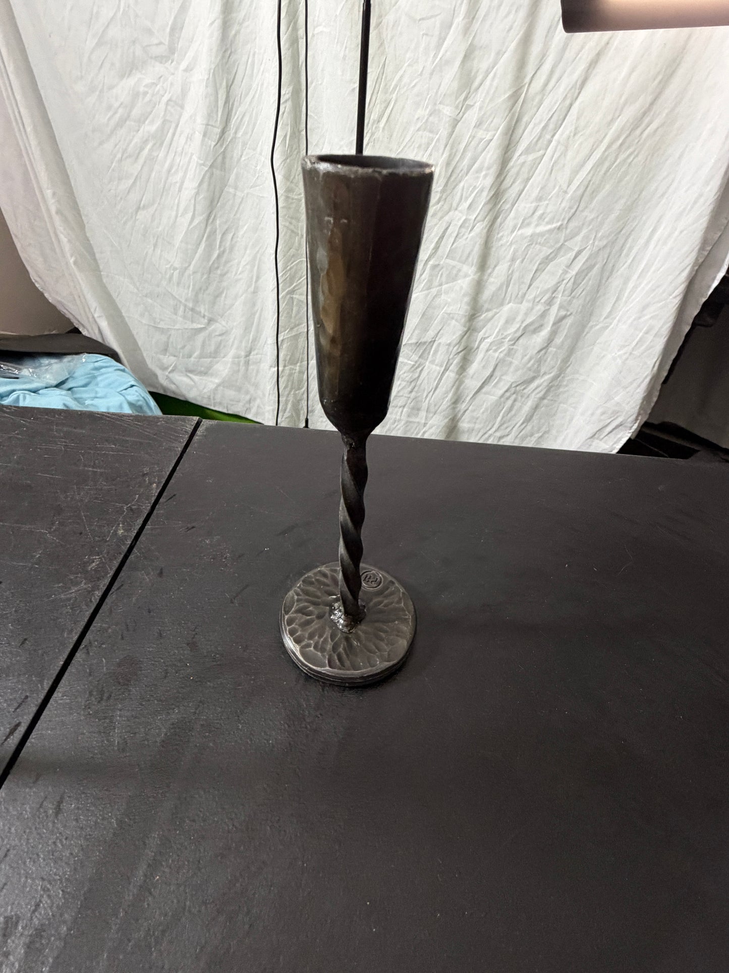 PH Metal Goblet Hammered Decorative - MDP-00483