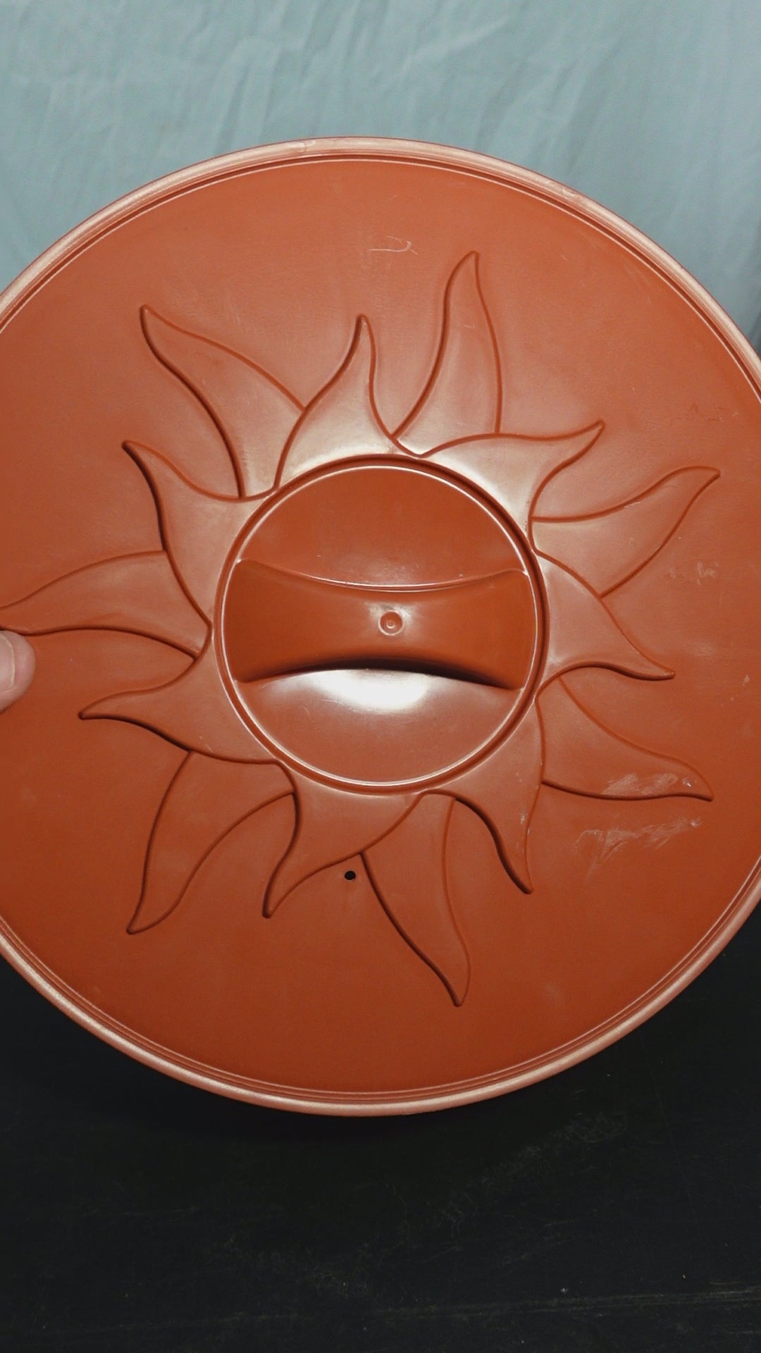 MDP-00513 product video Nordic Ware Tortilla and Pancake Warmer 10.5 inches
