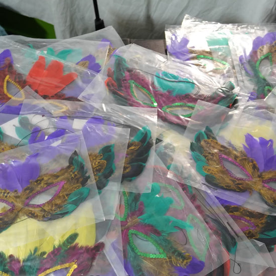 MDP-00502 Rag and Rust narrated slideshow social video - Assorted Mardi Gras Masks with Feathers