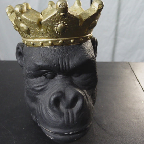 MDP-00503 product video Sagebrook Home Resin 12 Gorilla Head Planter with Crown, Black